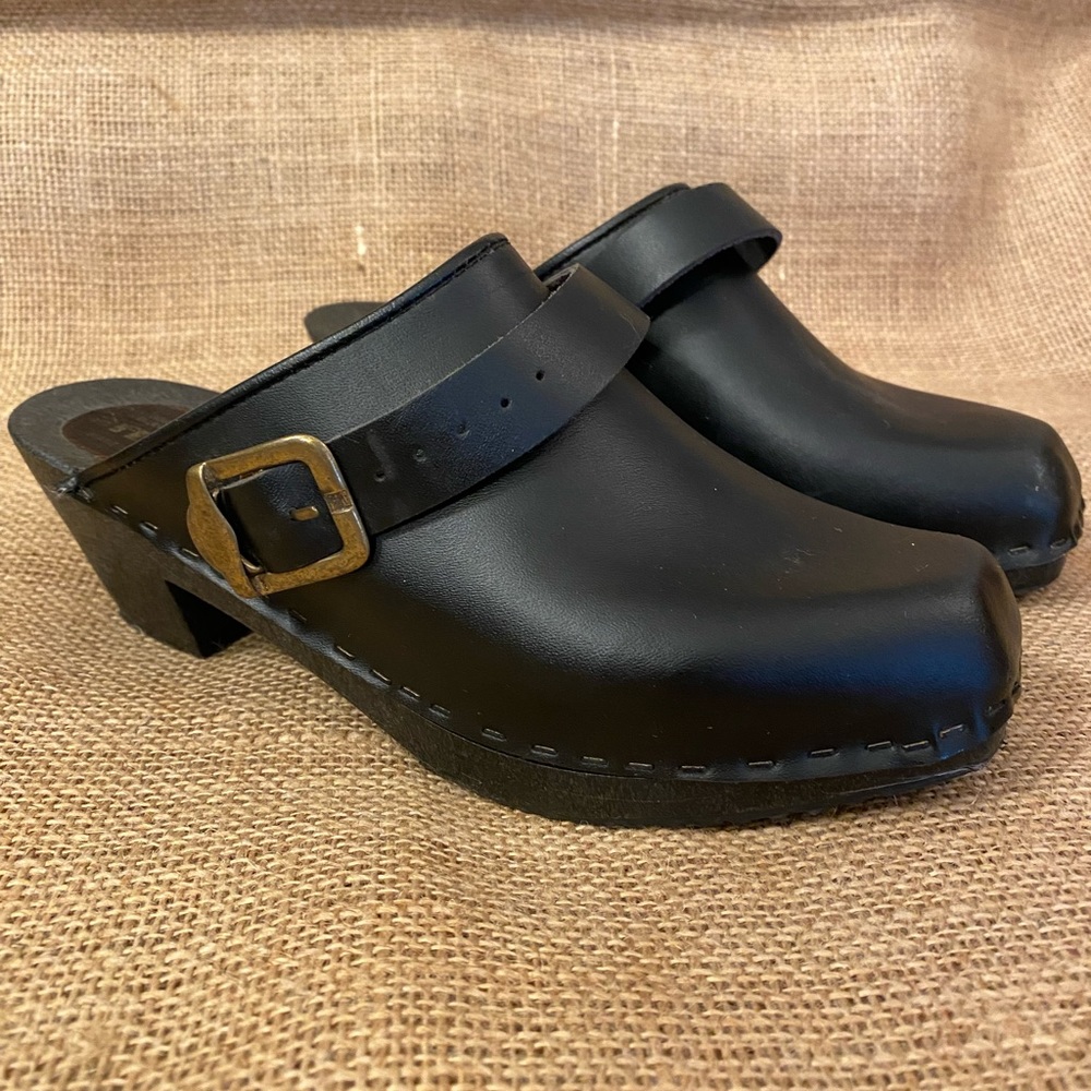 Vintage leather clogs